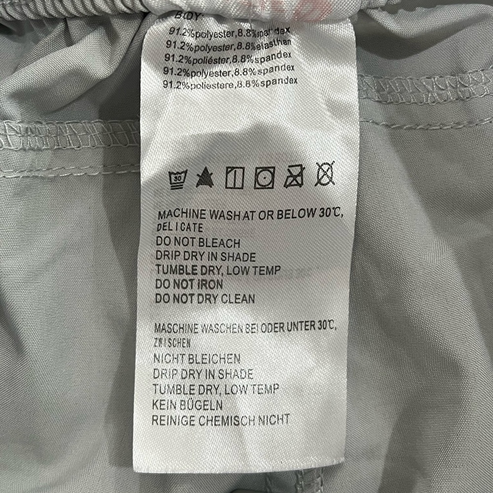 Baleaf Laureate Pocketed 7” Grey Shorts Size Medium - Picture 9 of 12